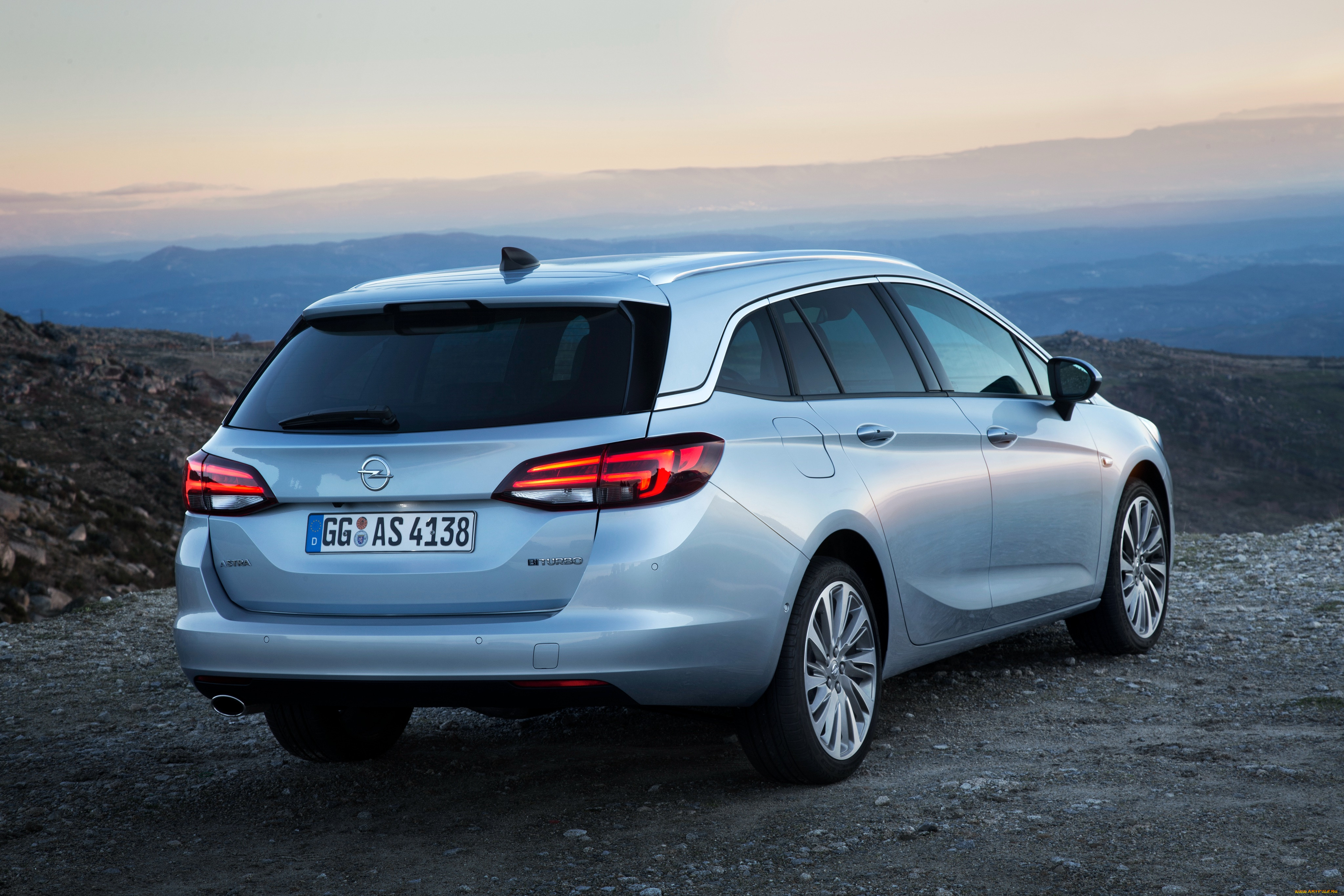 Опель универсал 2019. Opel Astra Sports Tourer 2015. Opel Astra 2017 универсал. Opel Astra k универсал.